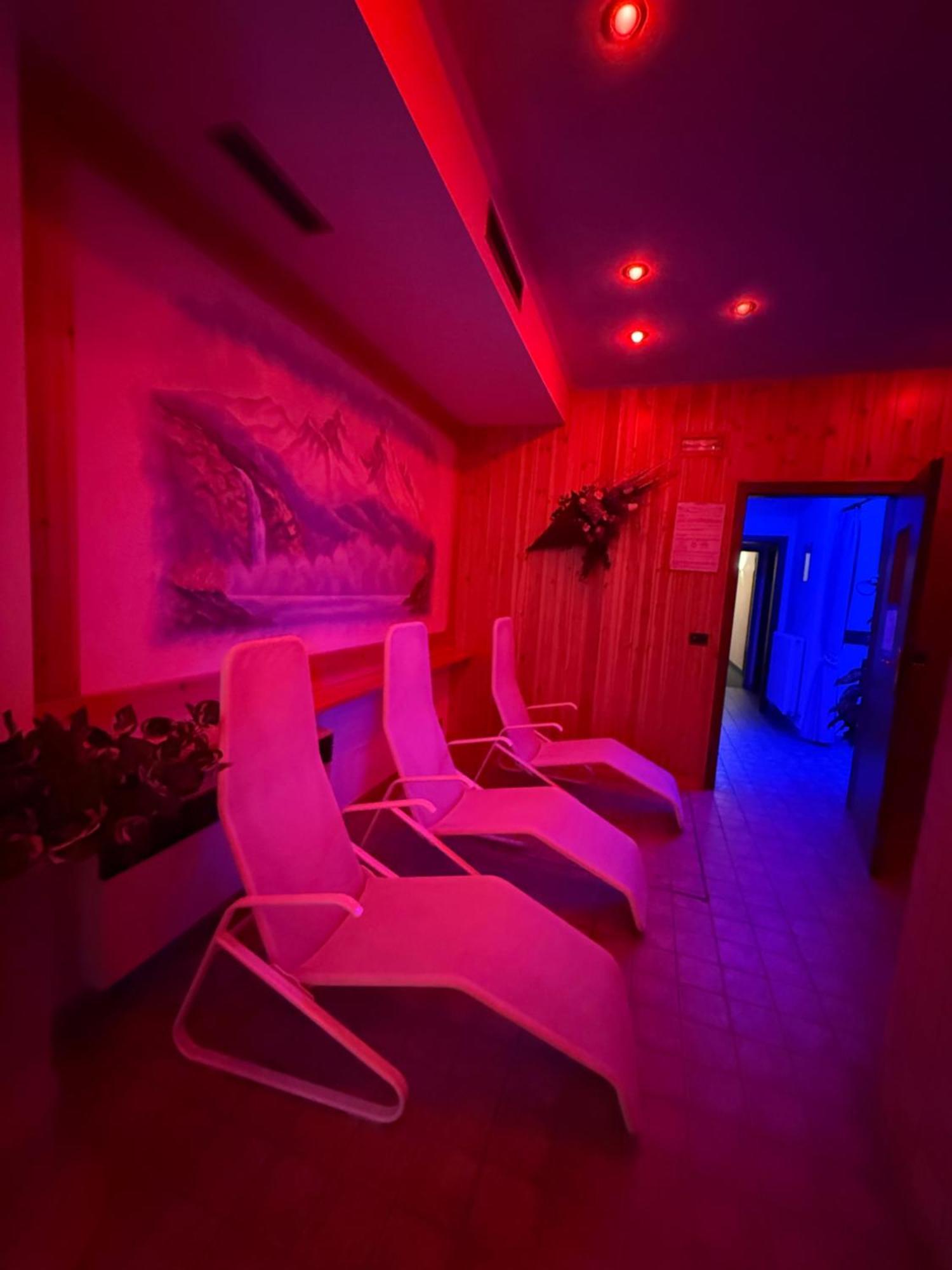Hotel Quadrifoglio Pinzolo Exteriér fotografie