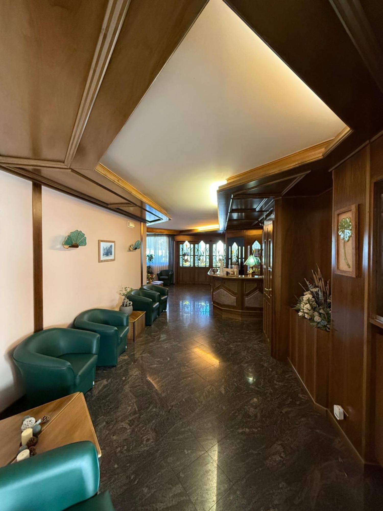 Hotel Quadrifoglio Pinzolo Exteriér fotografie