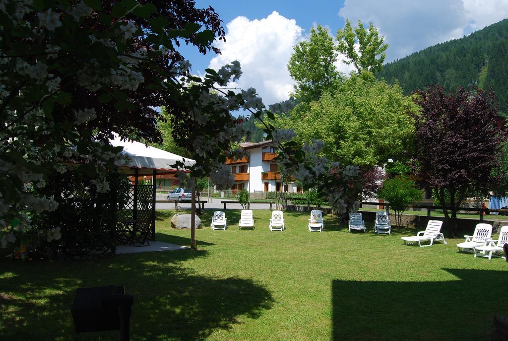 Hotel Quadrifoglio Pinzolo Exteriér fotografie