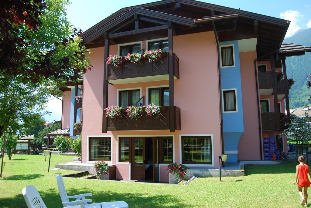Hotel Quadrifoglio Pinzolo Exteriér fotografie
