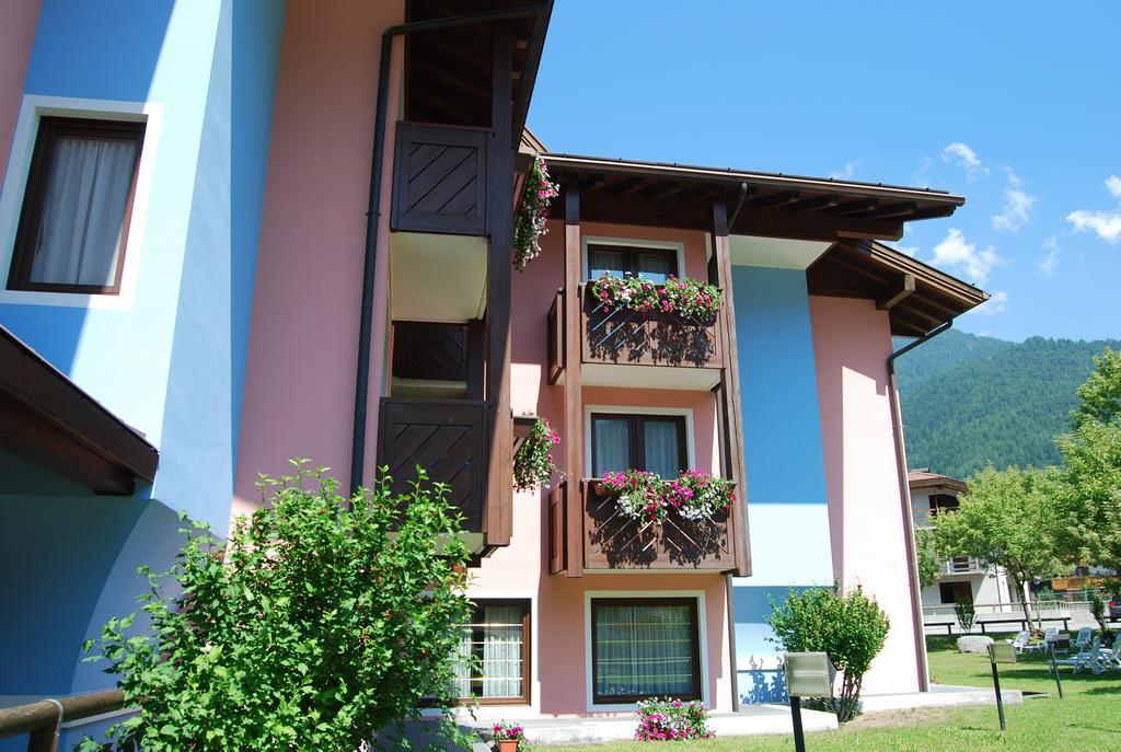 Hotel Quadrifoglio Pinzolo Exteriér fotografie